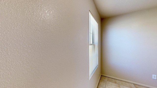 504 Maple Ave, Moriarty, NM 87035 - detailed view of baseboards