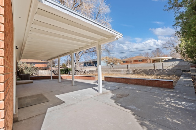 2908 Pennsylvania St NE, Albuquerque, NM 87110 - view of patio with fence