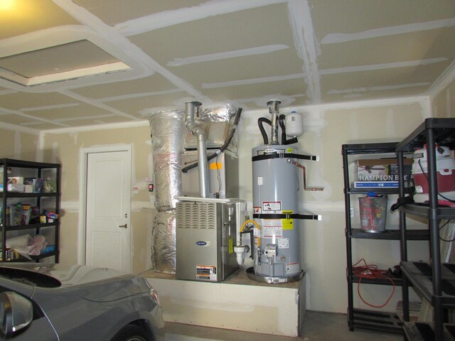 2843 Violeta Cir SE, Rio Rancho, NM 87124 - utilities featuring heating unit and gas water heater