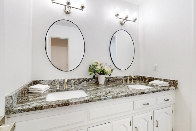4500 Skyline Ct NE, Albuquerque, NM 87111 - full bathroom featuring double vanity