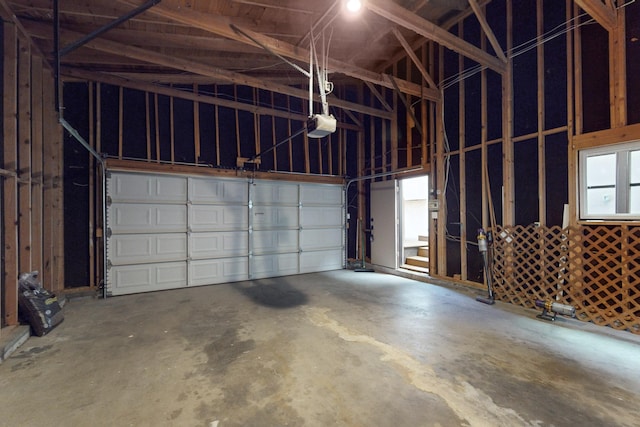 4500 Skyline Ct NE, Albuquerque, NM 87111 - garage with a garage door opener