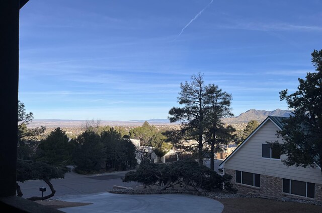 4500 Skyline Ct NE, Albuquerque, NM 87111 - view of mountain background