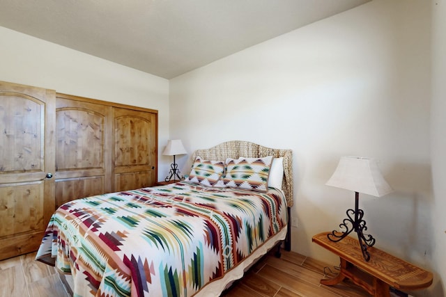 9840 Cameron St NW, Albuquerque, NM 87114 - bedroom featuring light wood-style floors
