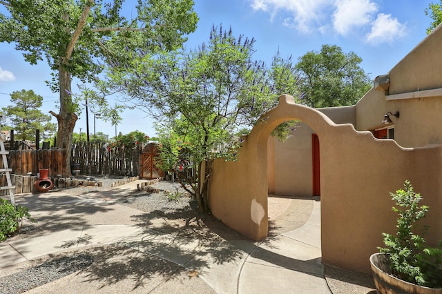 135B Sichler Rd SW, Los Lunas, NM 87031 - view of patio / terrace