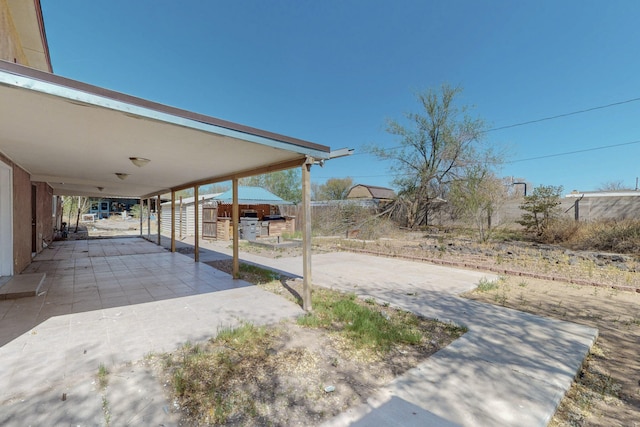 1647 Atrisco Dr SW, Albuquerque, NM 87105 - view of patio / terrace