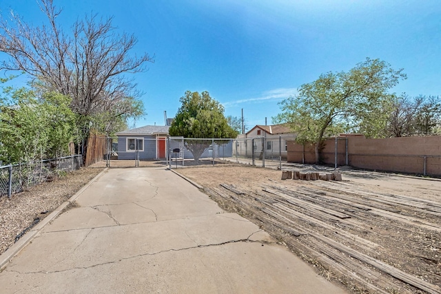 240 Chama St NE, Albuquerque, NM 87108 - photo 2