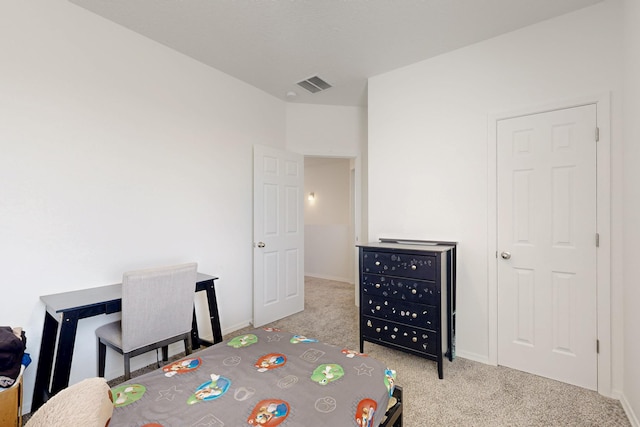 6300 Gannett Dr NE, Rio Rancho, NM 87144 - bedroom featuring carpet and wine cooler