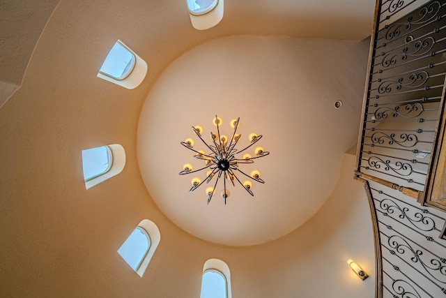 5016 Frontier Rd NE, Rio Rancho, NM 87144 - details with a notable chandelier