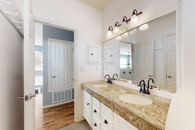 3404 Lockerbie Dr SE, Rio Rancho, NM 87124 - full bath featuring visible vents, a sink, and double vanity