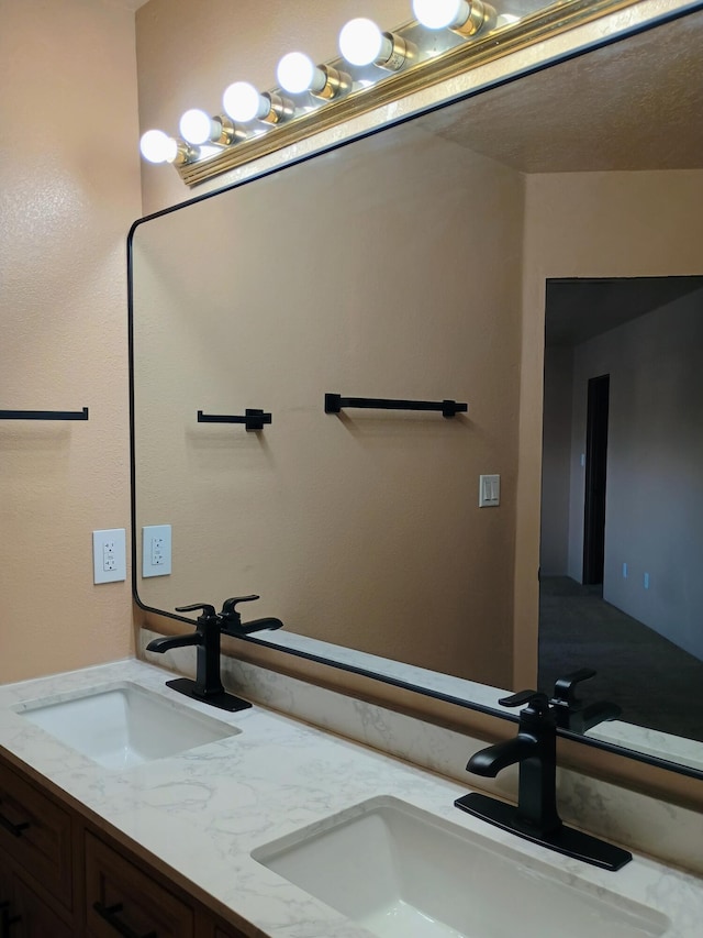 4220 Altura Mesa Ln NE, Albuquerque, NM 87110 - full bath with double vanity