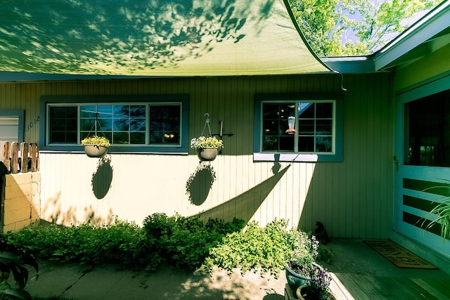 view of exterior entry