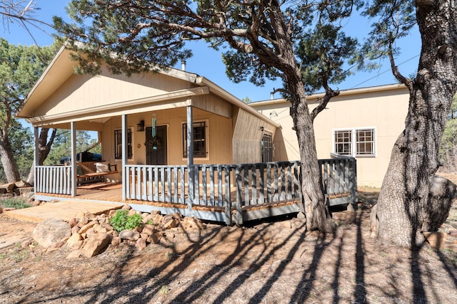 view of front of property