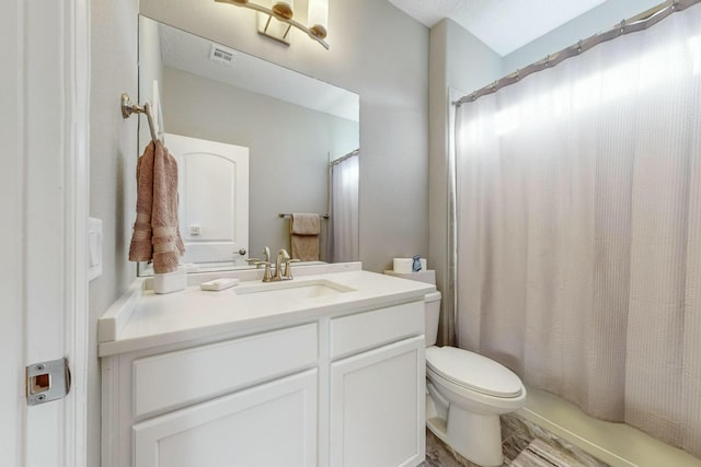 4017 Windy Rd NE, Rio Rancho, NM 87144 - bathroom with toilet, shower / bath combination with curtain, visible vents, and vanity