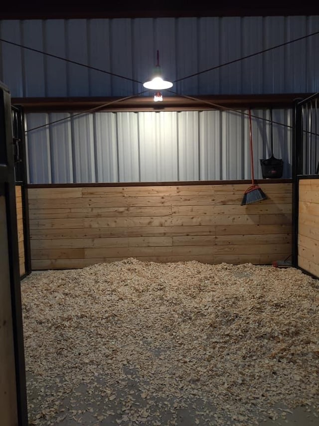 7 Wildwood Ln, Peralta, NM 87042 - view of stable