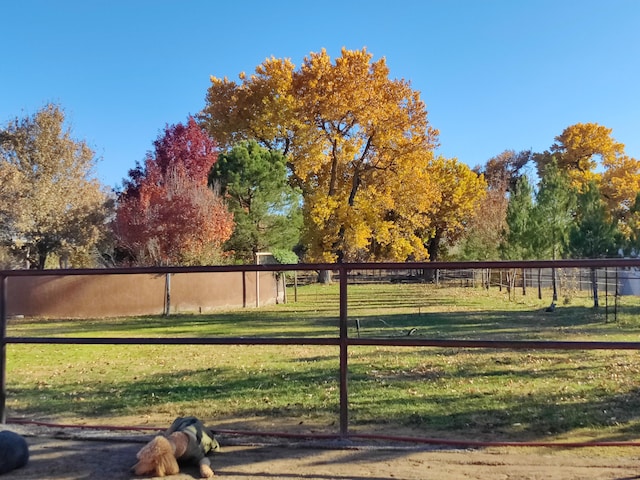 7 Wildwood Ln, Peralta, NM 87042 - view of home's community featuring fence and a yard