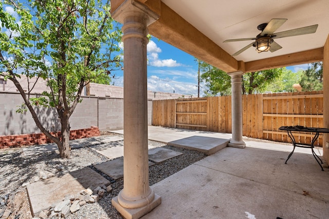 view of patio with a ceiling fan and a fenced backyard