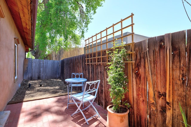 545 Atrisco Dr NW, Albuquerque, NM 87105 - view of patio / terrace with a fenced backyard
