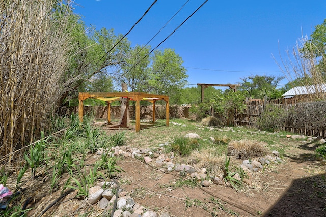 545 Atrisco Dr NW, Albuquerque, NM 87105 - view of yard featuring a fenced backyard