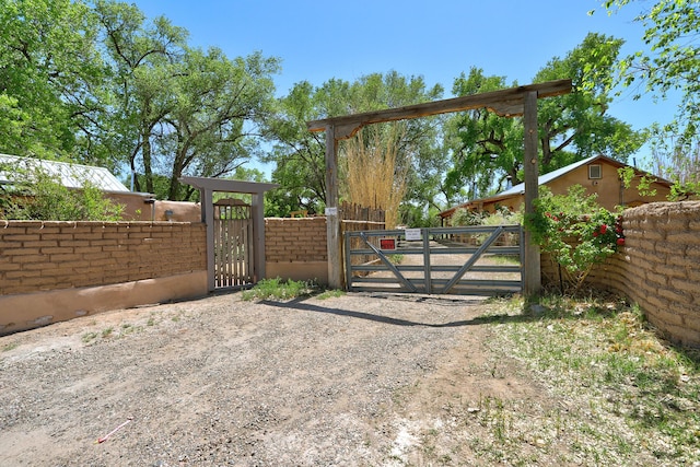 545 Atrisco Dr NW, Albuquerque, NM 87105 - view of gate featuring fence