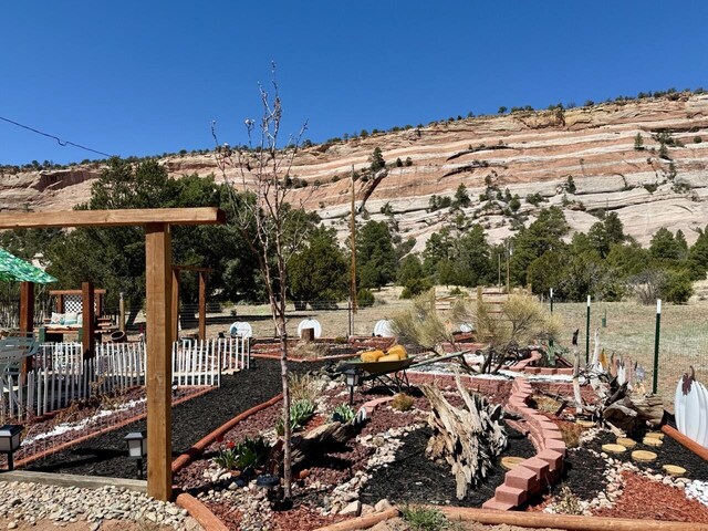 10 Cliffside Dr, Ramah, NM 87321 - view of yard with fence