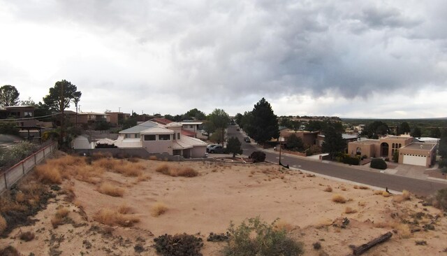 1407 Crescent Dr NW, Albuquerque, NM 87105
