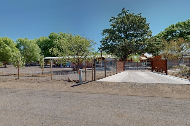 5 Hobbs Rd, Peralta, NM 87042 - view of gate featuring fence