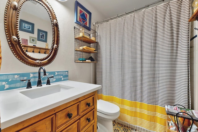 5 Hobbs Rd, Peralta, NM 87042 - bathroom with toilet, a shower with shower curtain, and vanity