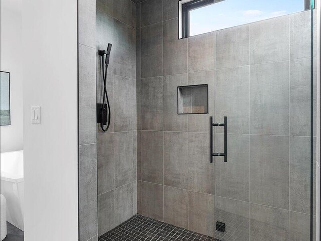 19 Anasazi Trl, Sandia Park, NM 87047 - full bath featuring a shower stall