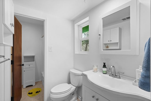 bathroom with vanity, shower / bath combo with shower curtain, toilet, and visible vents