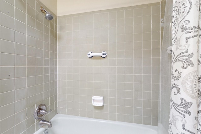 6625 Barnhart St NE, Albuquerque, NM 87109 - bathroom featuring shower / bath combo with shower curtain