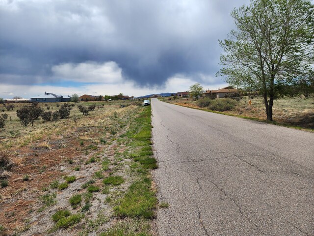 16 Half Moon Rd, Edgewood, NM 87015