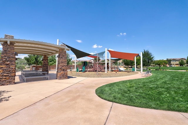15 Los Miradores Dr NE, Rio Rancho, NM 87124 - view of patio / terrace