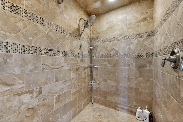 70 Sanchez Rd, Belen, NM 87002 - full bath with tiled shower