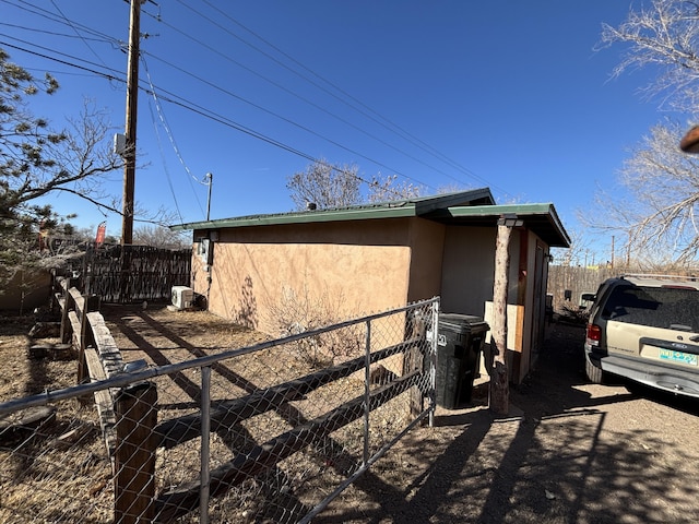 1816 Isleta Blvd SW, Albuquerque, NM 87105 - view of side of property featuring stucco siding