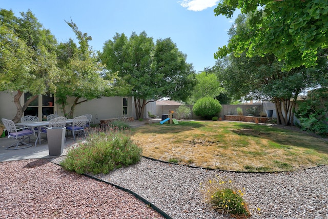 6400 Torreon Dr NE, Albuquerque, NM 87109 - view of yard featuring a patio area