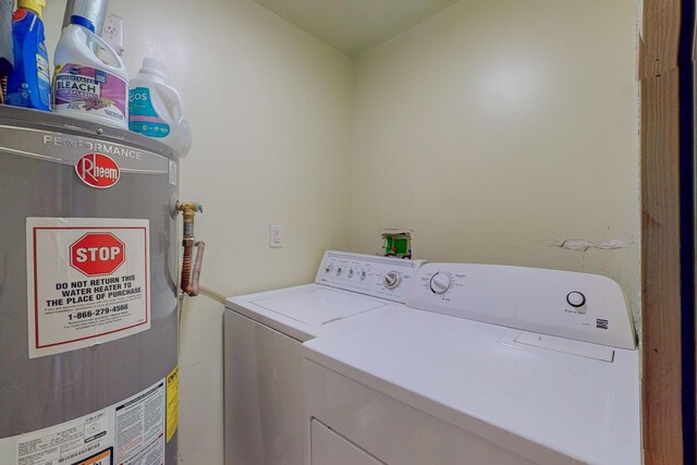 5 Francisco Rd, Cedar Crest, NM 87008 - laundry room with gas water heater and washing machine and clothes dryer