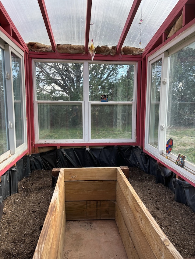 5 Francisco Rd, Cedar Crest, NM 87008 - detailed view of concrete flooring and a sunroom