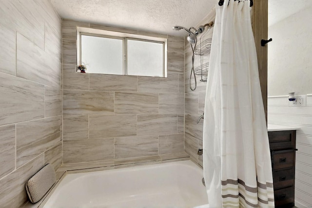 404 Pecos Loop SE, Rio Rancho, NM 87124 - full bath with a textured ceiling and shower / bathtub combination with curtain