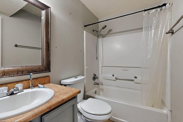 8912 Silverado Ave SW, Albuquerque, NM 87121 - bathroom featuring a textured ceiling, shower / bath combo with shower curtain, vanity, and toilet