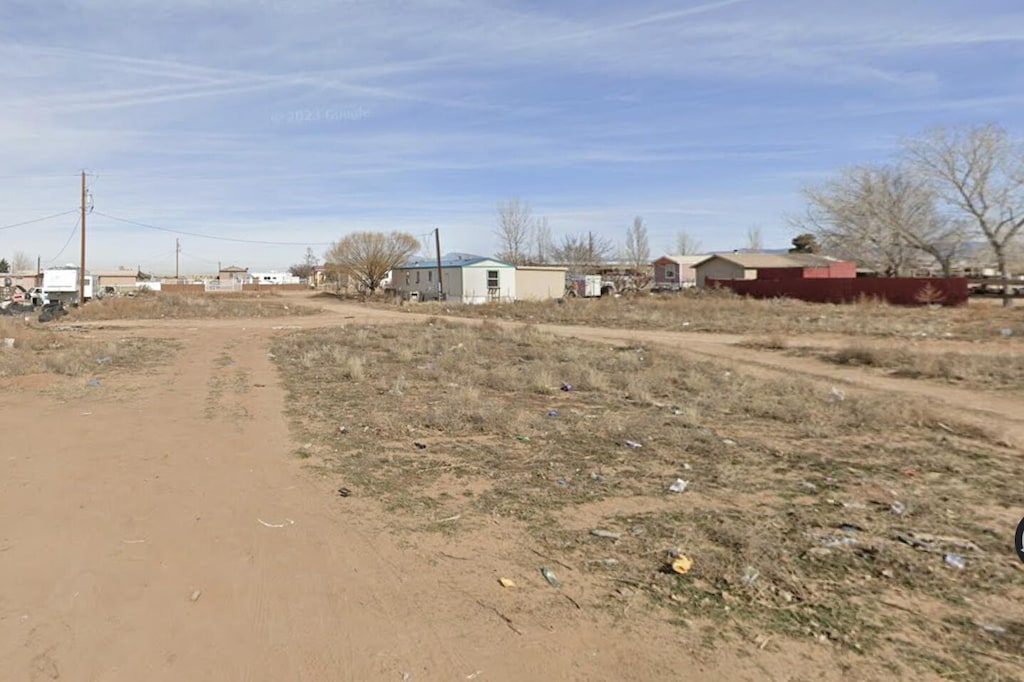 17 Las Mananitas Rd, Los Lunas, NM 87031