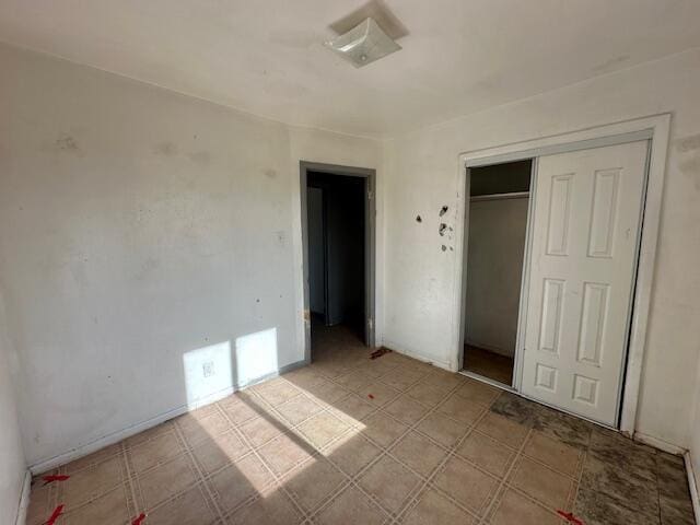 1205 Del Norte Blvd, Grants, NM 87020 - unfurnished bedroom featuring a closet