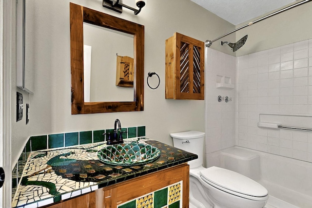 5721 Miller Rd NE, Rio Rancho, NM 87144 - bathroom with toilet, a shower, and vanity