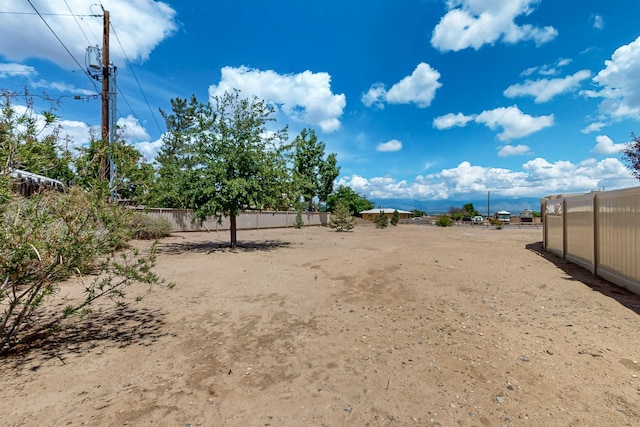 4700 Quaker Heights Pl NW, Albuquerque, NM 87120 - view of yard with fence