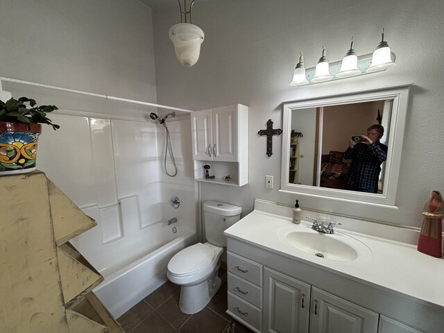 37 Lasso Ln, Pie Town, NM 87827 - full bath with vanity, bathing tub / shower combination, and tile patterned floors