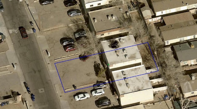 168 63rd St NW, Albuquerque, NM 87105 - aerial overview of property's location with property boundaries highlighted