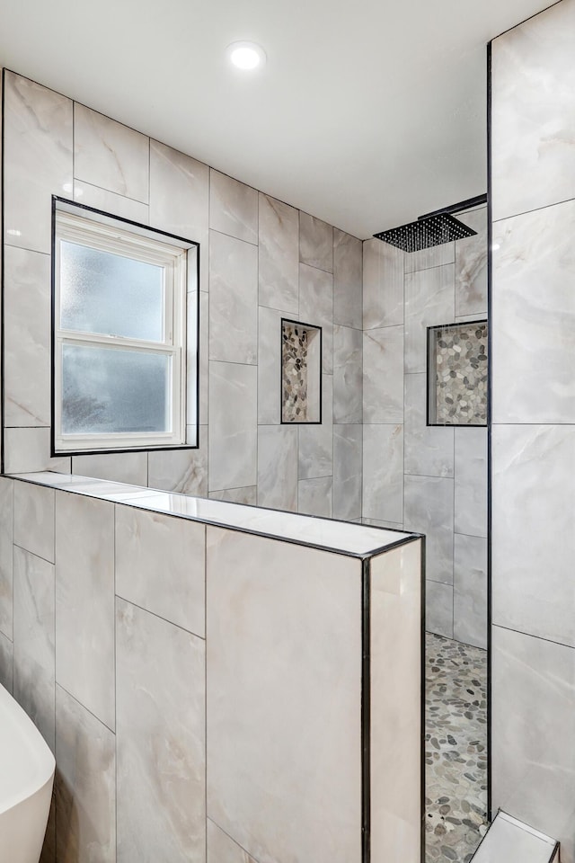 6507 Loftus Ave NE, Albuquerque, NM 87109 - bathroom featuring walk in shower and a soaking tub