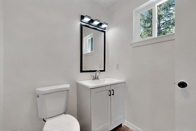 357 Meade Ct, Rio Communities, NM 87002 - bathroom with vanity and toilet