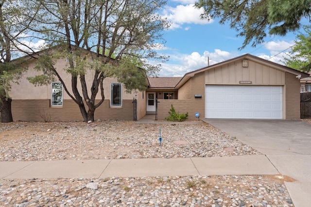 10401 Karen Ave NE, Albuquerque, NM 87111 - photo 1