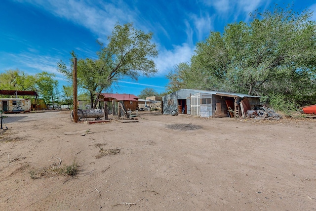 2327 Pajarito Rd SW, Albuquerque, NM 87105 - view of poultry coop