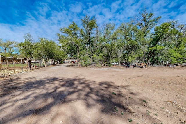 2327 Pajarito Rd SW, Albuquerque, NM 87105 - view of yard featuring fence